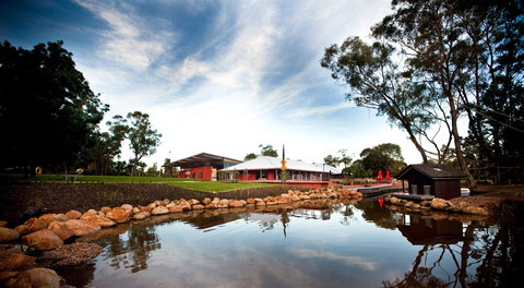 Savannah Visitor Plaza, Taronga Western Plains Zoo Dubbo - Northern Rivers Accommodation 0