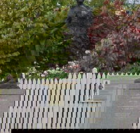 Alexander Cameron Statue - Northern Rivers Accommodation
