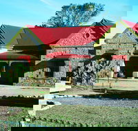 Balladonia - Northern Rivers Accommodation