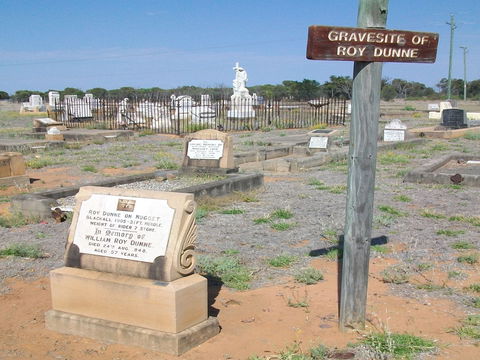 Blackall Cemetery - Northern Rivers Accommodation 1