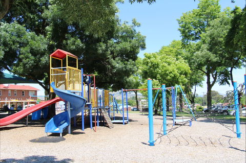 Tallangatta Triangles Park - Northern Rivers Accommodation 1