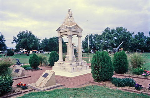 Weeping Mother Memorial - Northern Rivers Accommodation 0