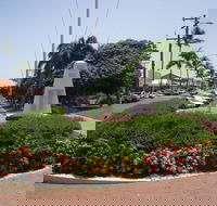 Yeppoon War Memorial - Northern Rivers Accommodation