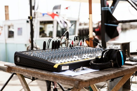 Apollo Bay Radio 87.6 FM - Northern Rivers Accommodation 0