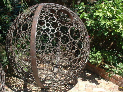 Arts Rutherglen Sculpture Trail - Northern Rivers Accommodation 2