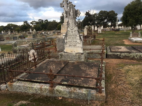 Benalla Cemetery Historical Walk - Northern Rivers Accommodation 0