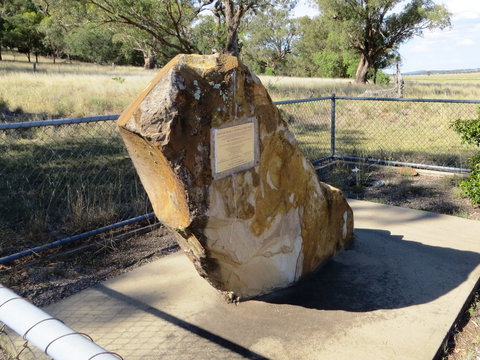 John Oxley Monument - Northern Rivers Accommodation 1