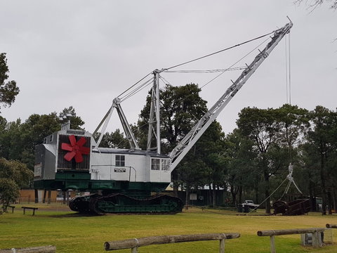 Coleambally Bucyrus Erie Dragline Excavator - Northern Rivers Accommodation 0