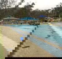Marysville Outdoor Swimming Pool - Northern Rivers Accommodation