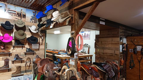 Simon Martin Whips & Leathercraft - Northern Rivers Accommodation 2