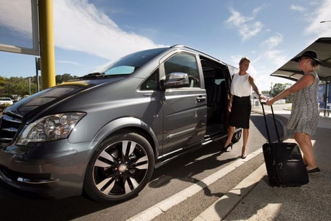 Brisbane Airport To Sunshine Coast Private Transfer - 11 Seat Minibus - Northern Rivers Accommodation 3
