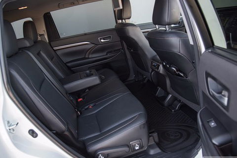 Brisbane Airport To Sunshine Coast Private Transfer - 4 Seat Vehicle - Northern Rivers Accommodation 1