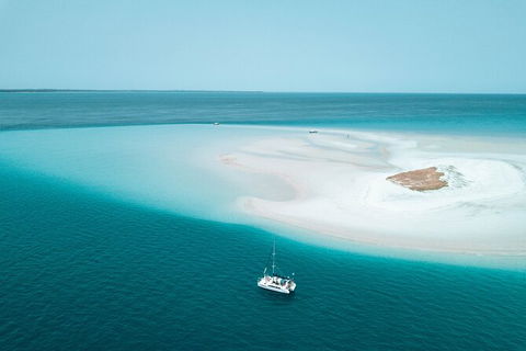 5 Night Bareboat Onboard Cattitude - Northern Rivers Accommodation 1