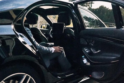 Arrival Private Transfers From Gold Coast Airport OOL To Gold Coast City - Northern Rivers Accommodation 2