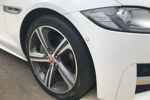 Luxury Jaguar Barossa Valley Half Day Private Tour For 2 - Northern Rivers Accommodation 4