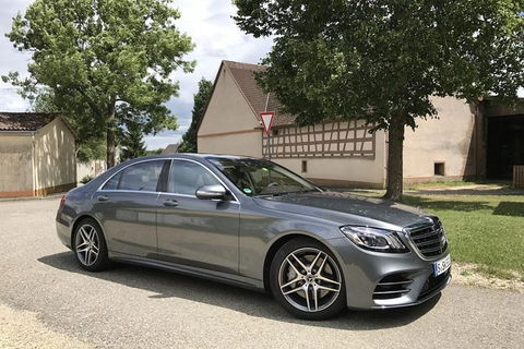 Town Car Hire Melbourne Airport To CBD - Northern Rivers Accommodation 6
