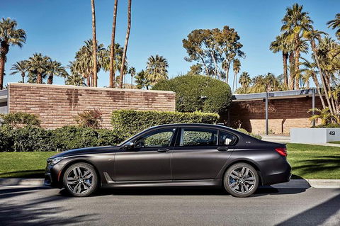 Town Car Hire Melbourne Airport To CBD - Northern Rivers Accommodation 1