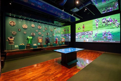 Ultimate Sports Lovers Bus Tour Of Melbourne - Northern Rivers Accommodation 4