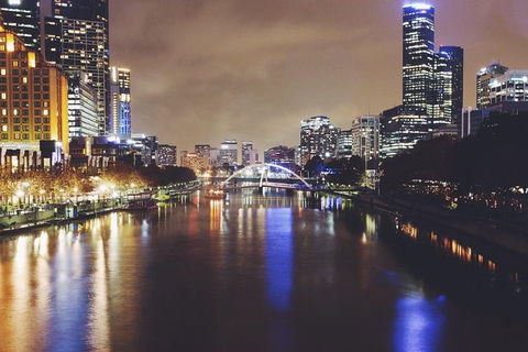 Melbourne Airport Transfers: Melbourne To Melbourne Airport MEL In Luxury Car - Northern Rivers Accommodation 7