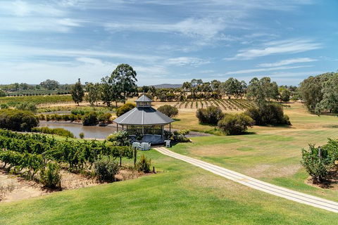 The Beautiful Swan Valley Private Day Trip: Vineyard Tour & Wine - Northern Rivers Accommodation 4