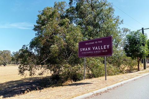 The Beautiful Swan Valley Private Day Trip: Vineyard Tour & Wine - Northern Rivers Accommodation 2