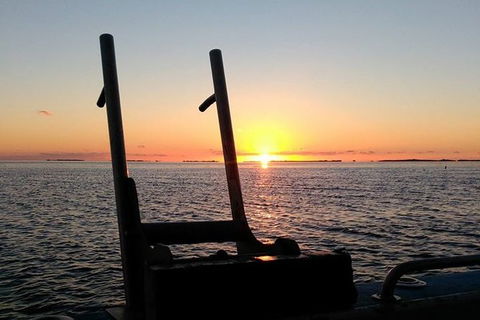 Sunset Geraldton Harbour Cruise - Northern Rivers Accommodation 2