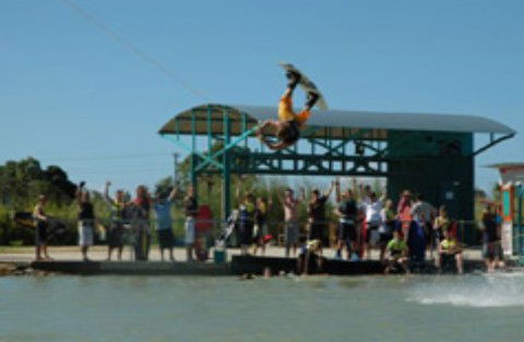 Cable Ski Cairns - Northern Rivers Accommodation 0