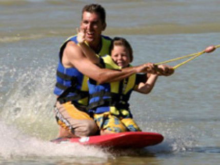 Cable Ski Cairns - Northern Rivers Accommodation 1