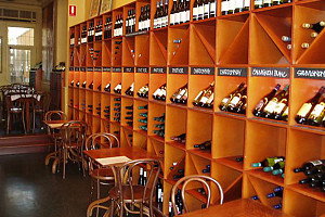 Lina's Bistro A Vin - Northern Rivers Accommodation 0