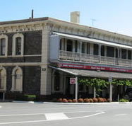 Royal Arms Hotel - Northern Rivers Accommodation