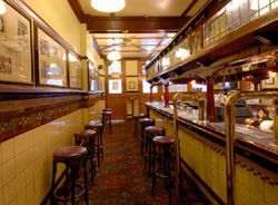 Fortune Of War Hotel - Northern Rivers Accommodation 1