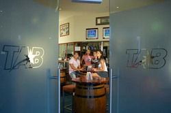 Gilhooleys Irish Pub & Restaurant - Loganholme - Northern Rivers Accommodation 3