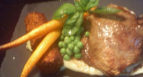 Macauleys Restaurant - Northern Rivers Accommodation 5