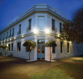 O'Connells Centenary Hotel