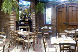 Leinster Arms Hotel - Northern Rivers Accommodation 2