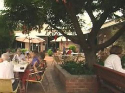Georgies Cafe Restaurant - Northern Rivers Accommodation 2