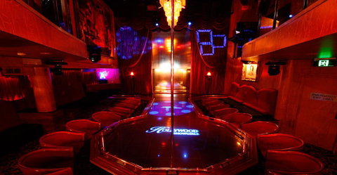 Hollywood Showgirls - Northern Rivers Accommodation 0