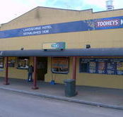 The Lake George Hotel - Northern Rivers Accommodation