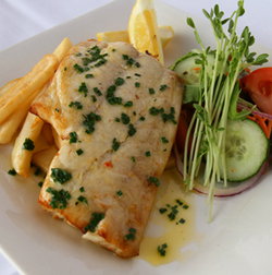 Trinity Beach Tavern - Northern Rivers Accommodation 2