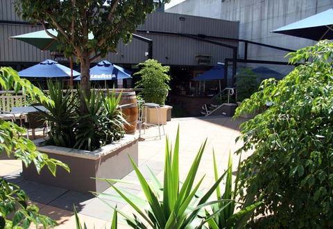 CBD Hotel Newcastle - Northern Rivers Accommodation 2