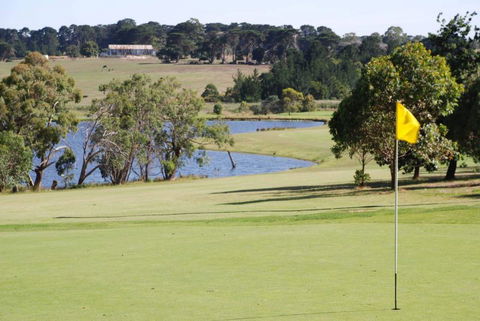 Devilbend Golf Club - Northern Rivers Accommodation 2