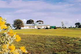Lucindale Country Club - Northern Rivers Accommodation 0