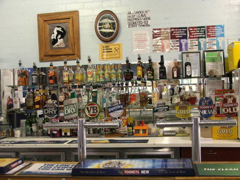 Red Hummingbird Bar - Northern Rivers Accommodation 3