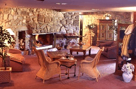 Base 1720 Bar & Restaurant - Northern Rivers Accommodation 1