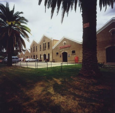 Tuileries Rutherglen Restaurant & Accommodation - Northern Rivers Accommodation 1