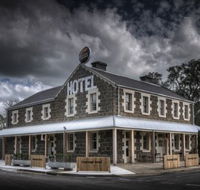 Inverleigh Hotel