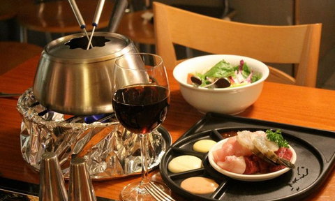 CJ's French Fondue Restaurant - Northern Rivers Accommodation 1