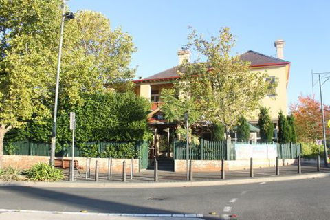 The Oriental Hotel - Northern Rivers Accommodation 0
