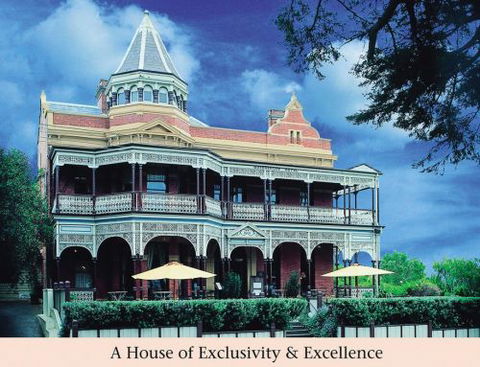 Queenscliff Hotel - Northern Rivers Accommodation 0