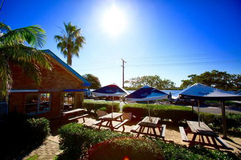 Tea Gardens Hotel–Motel - Northern Rivers Accommodation 1